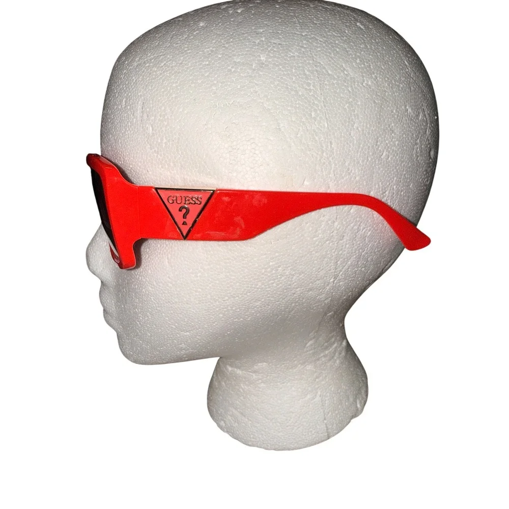 Guess‎ Red Shield Sunglasses GU00035 66C Grey Gradient Lens Triangle Logo Mens